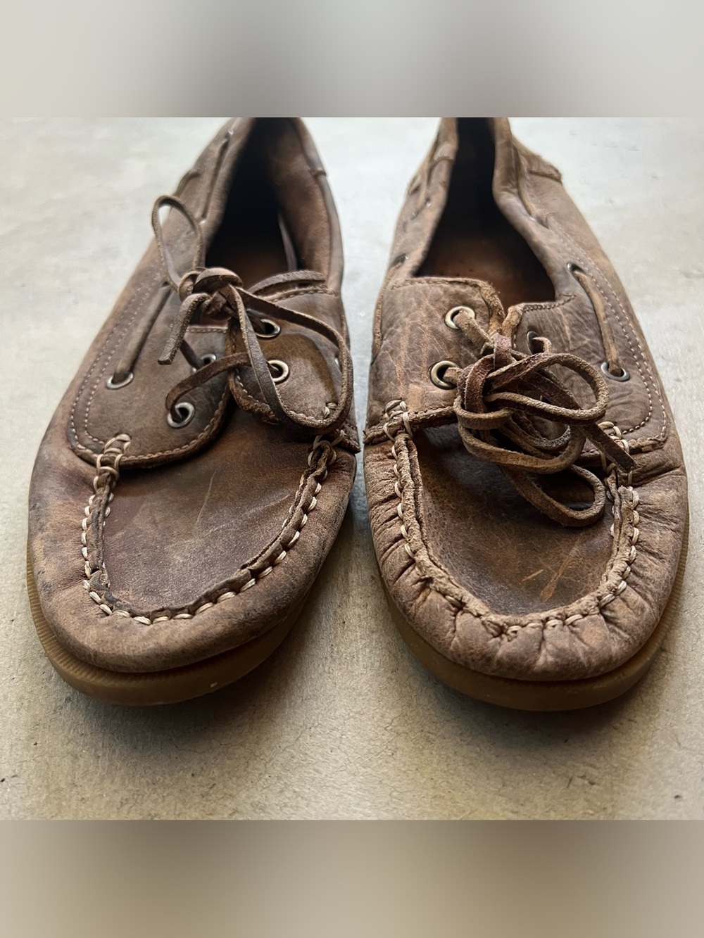 BED|STU Women’s Distressed Brown Leather Boat Shoes - Picture 4 of 7